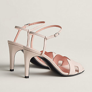 【洗練された足元◇】HERMES ヘデン 80 ヒールサンダル Heden 80 sandal | Hermès Thailand